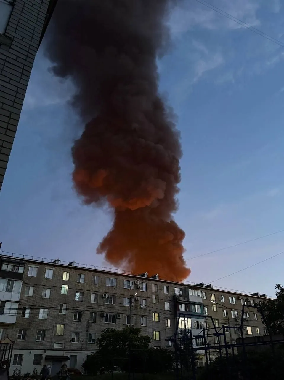 ВСУ ударили дронами по Ленинградской области и Краснодарскому краю: горит нефтебаза