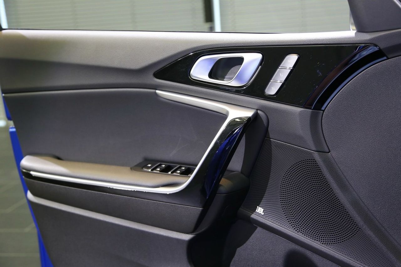 KIA представила новый Ceed