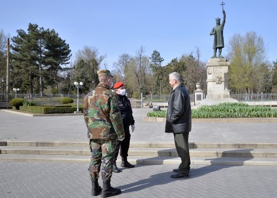 Смешанные патрули продолжают следить за соблюдением режима карантина