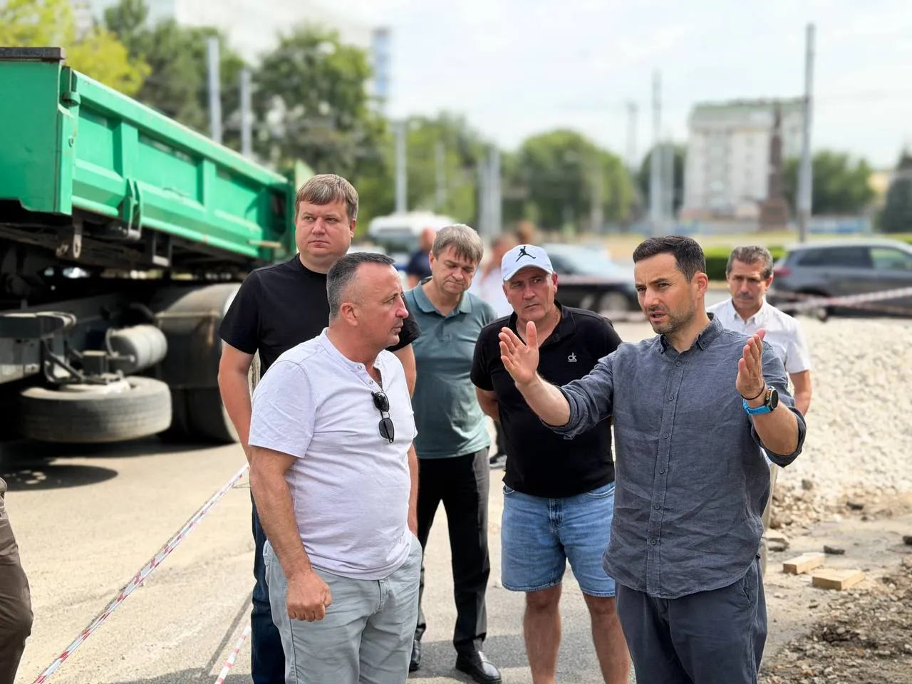 В Кишиневе продолжается реконструкция пешеходной зоны на Хынчештском шоссе