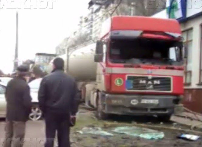 Примэрия устанавливает "новые" остановки общественного транспорта, которые выглядят как старые
