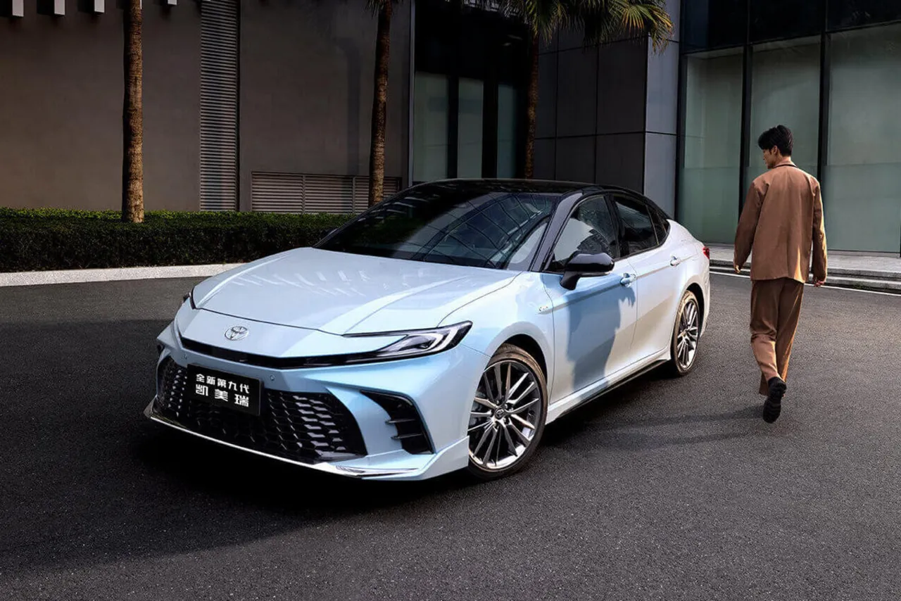 Новая Toyota Camry 2024 выходит на рынок