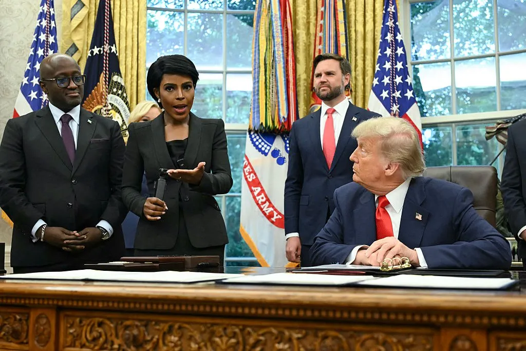 O jurnalistă din Biroul Oval l-a uimit pe Donald Trump: Ești frumoasă