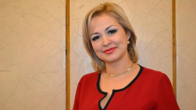 O cântăreață de la noi și-a descoperit o nouă pasiune. A absolvit școala de frizerie