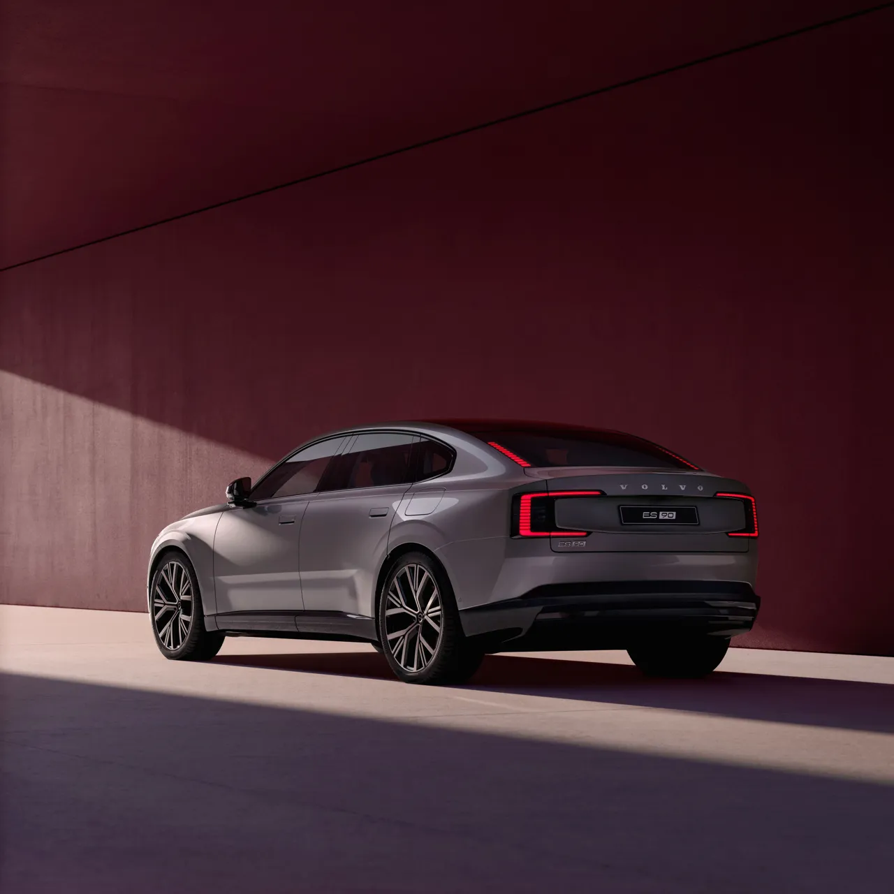Volvo: Вне конкуренции – новый полностью электрический ES90
