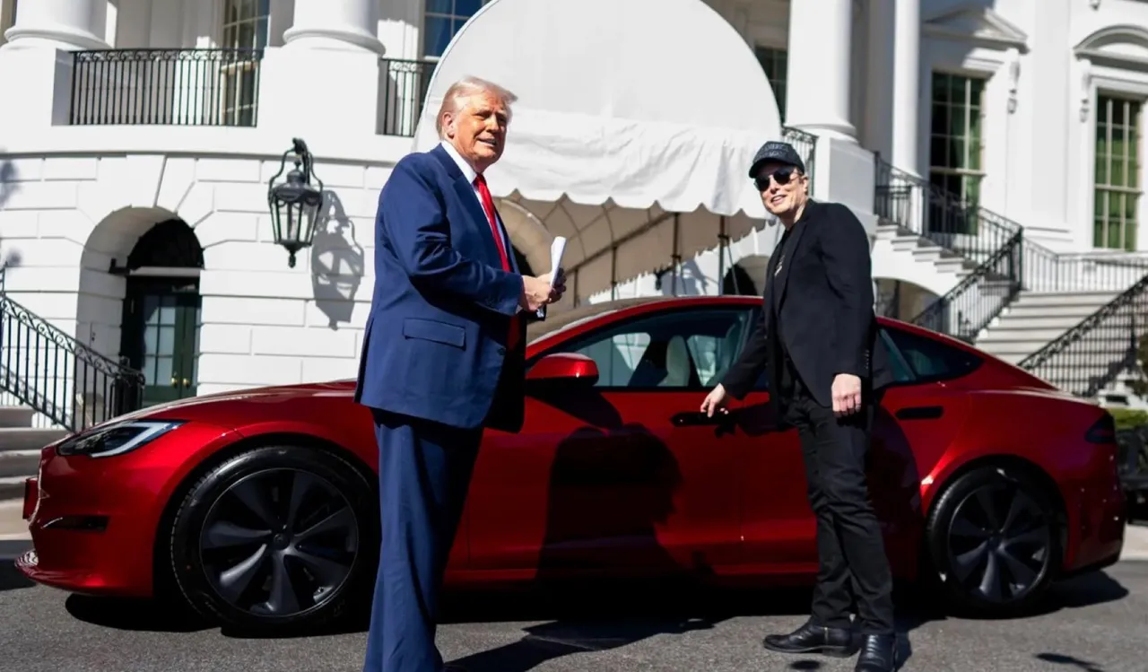 Дональд Трамп объявляет войну противникам Tesla