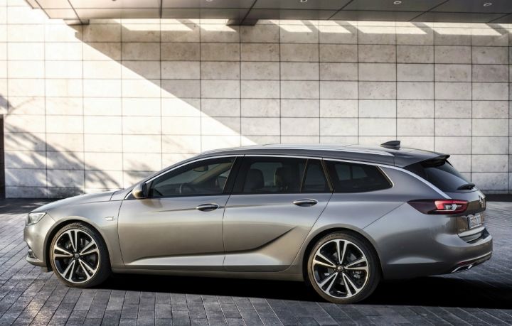 Opel nu renunţă la maşinile de familie clasice
