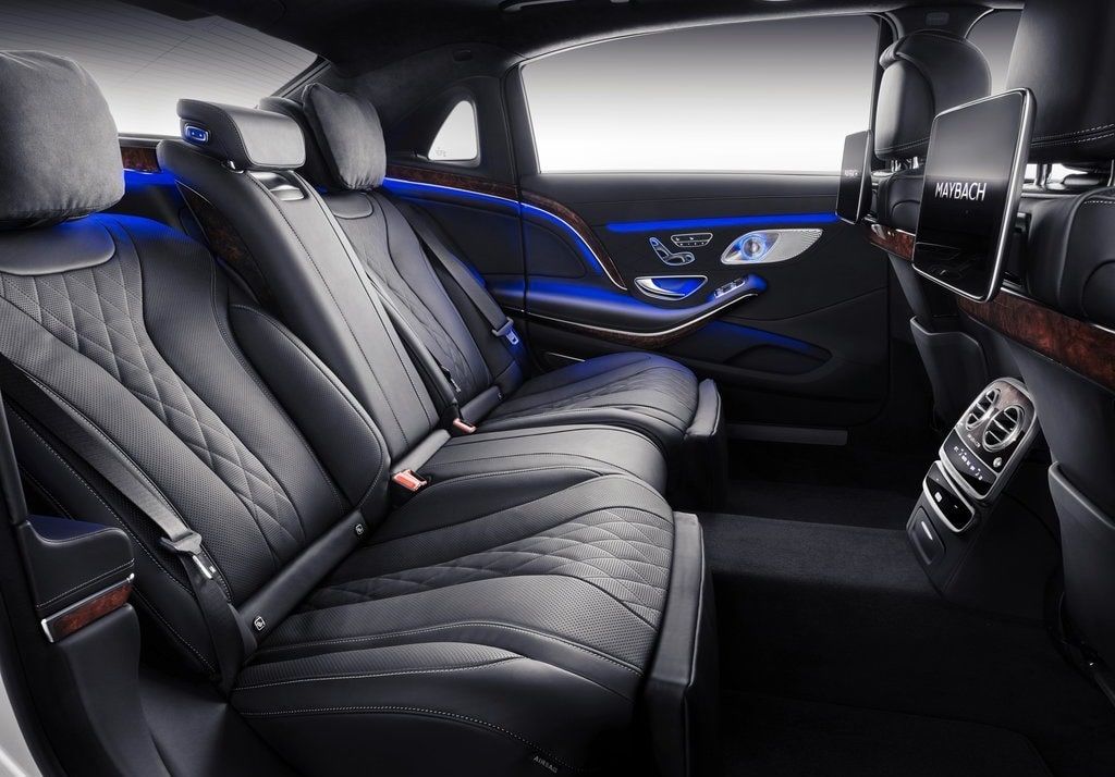 Опубликованы снимки нового Maybach S-Class