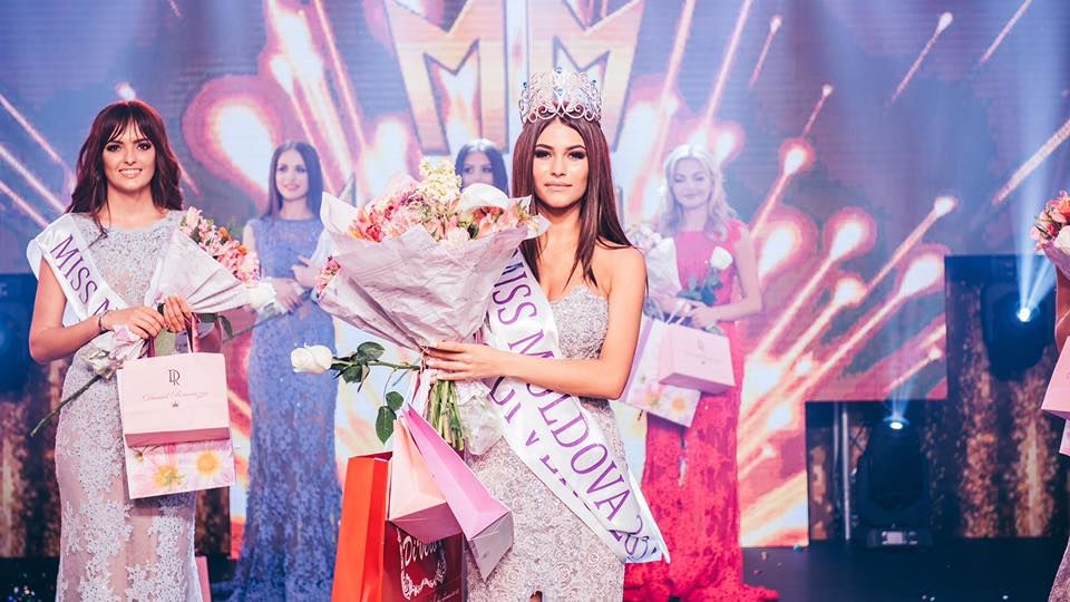 Видеоролики из прошлого вогнали в краску Мисс Молдова-2017
