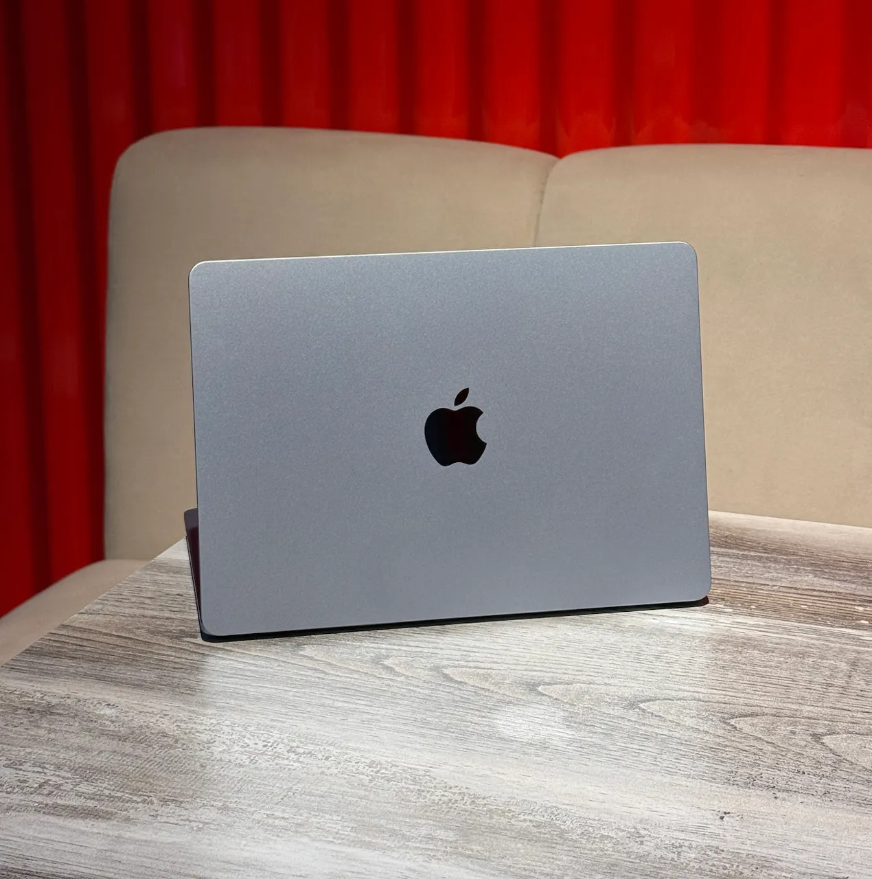 MacBook Air: 7 причин купить ноутбук Apple для работы и учебы