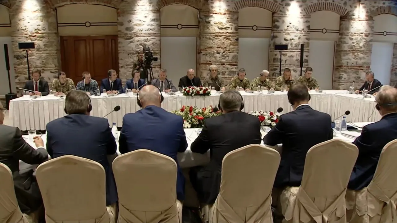 В Стамбуле начались переговоры между Россией и Украиной