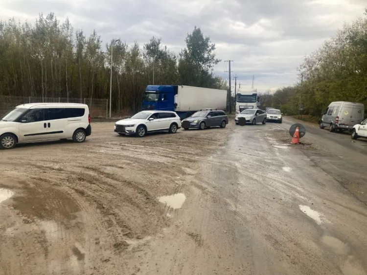 На КПП в Скулянах образовались очереди из автомобилей