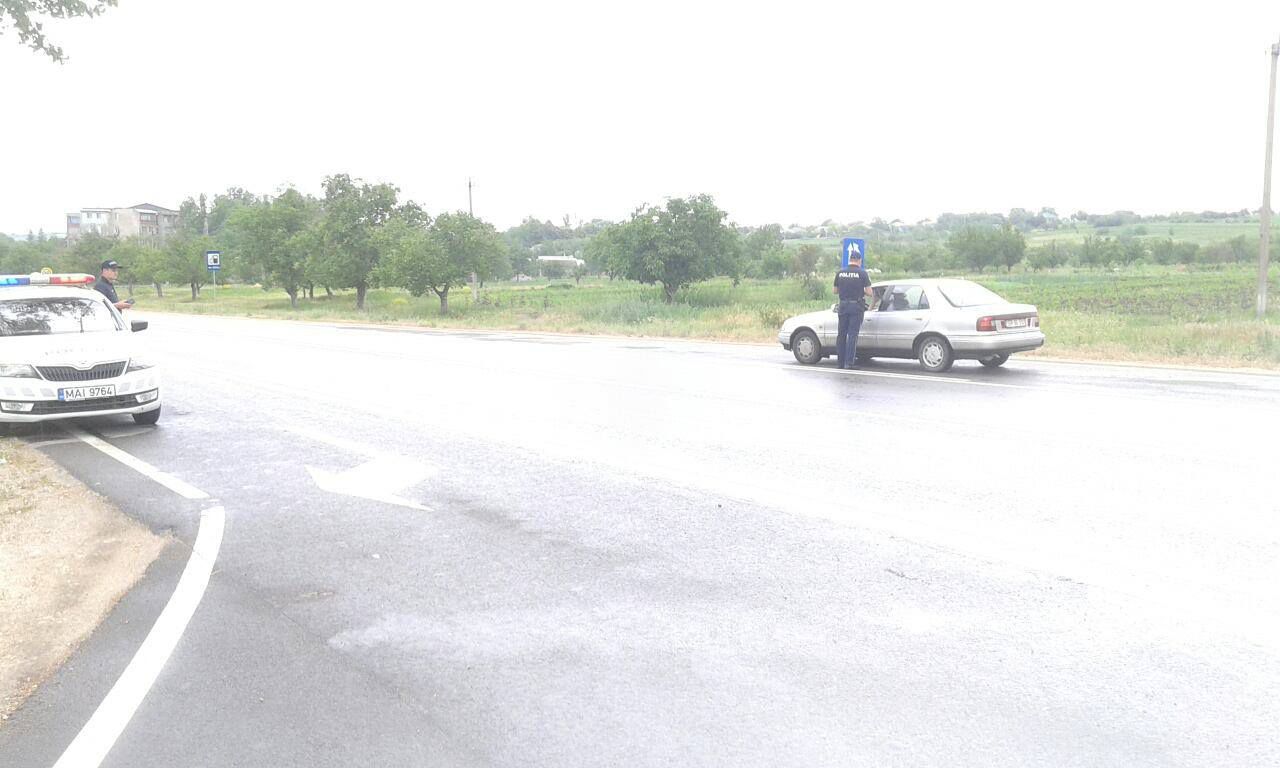 Sute de șoferi, trași pe dreapta. Cele mai frecvente încălcări fixate de oamenii legii