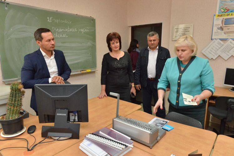 В специализированной школе №12 будет проведен ремонт