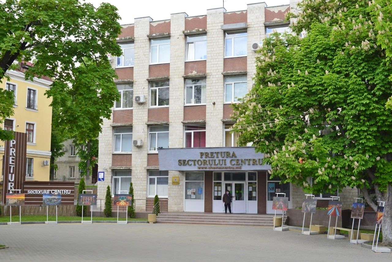 Открылась фотовыставка, посвященная центру Кишинева