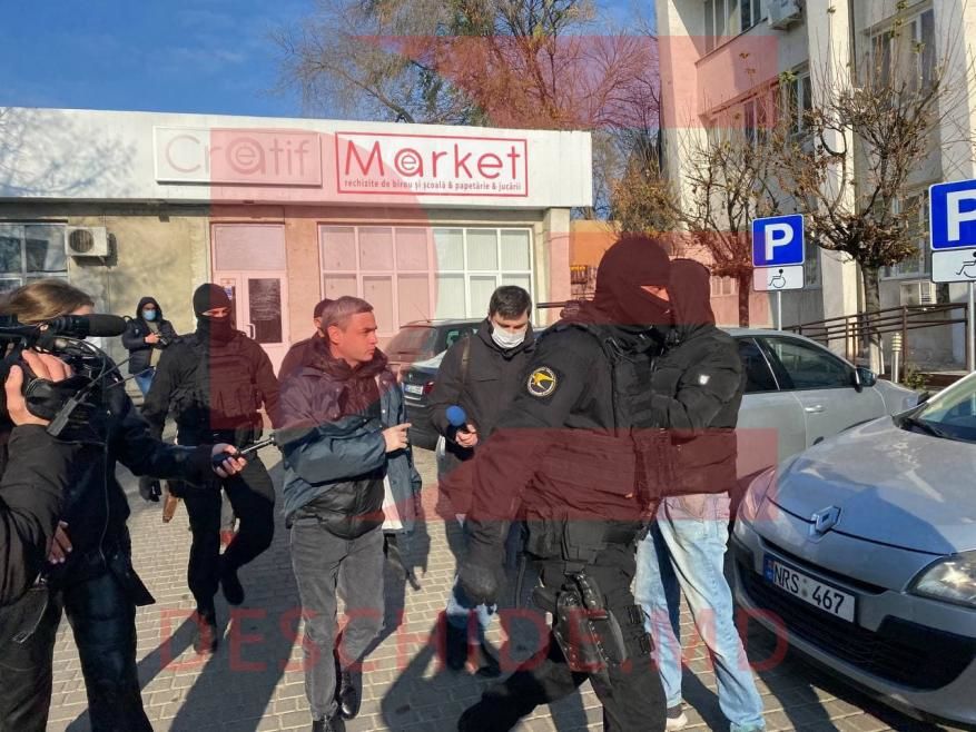 СИБ нагрянул с обысками в Апелляционную палату Бельц