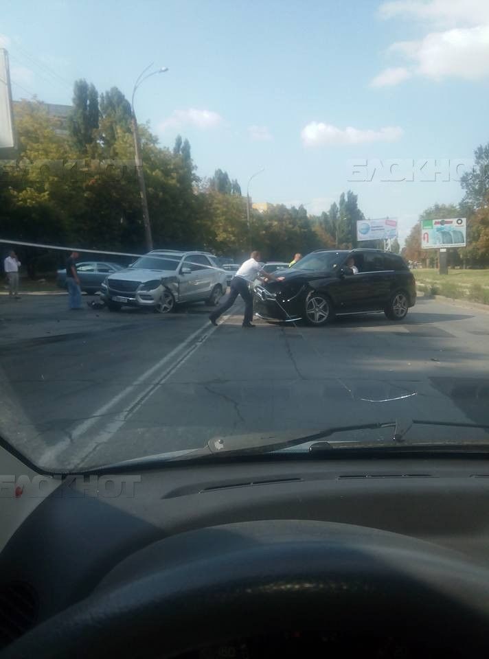 На улице Албишоара за день произошли сразу четыре аварии