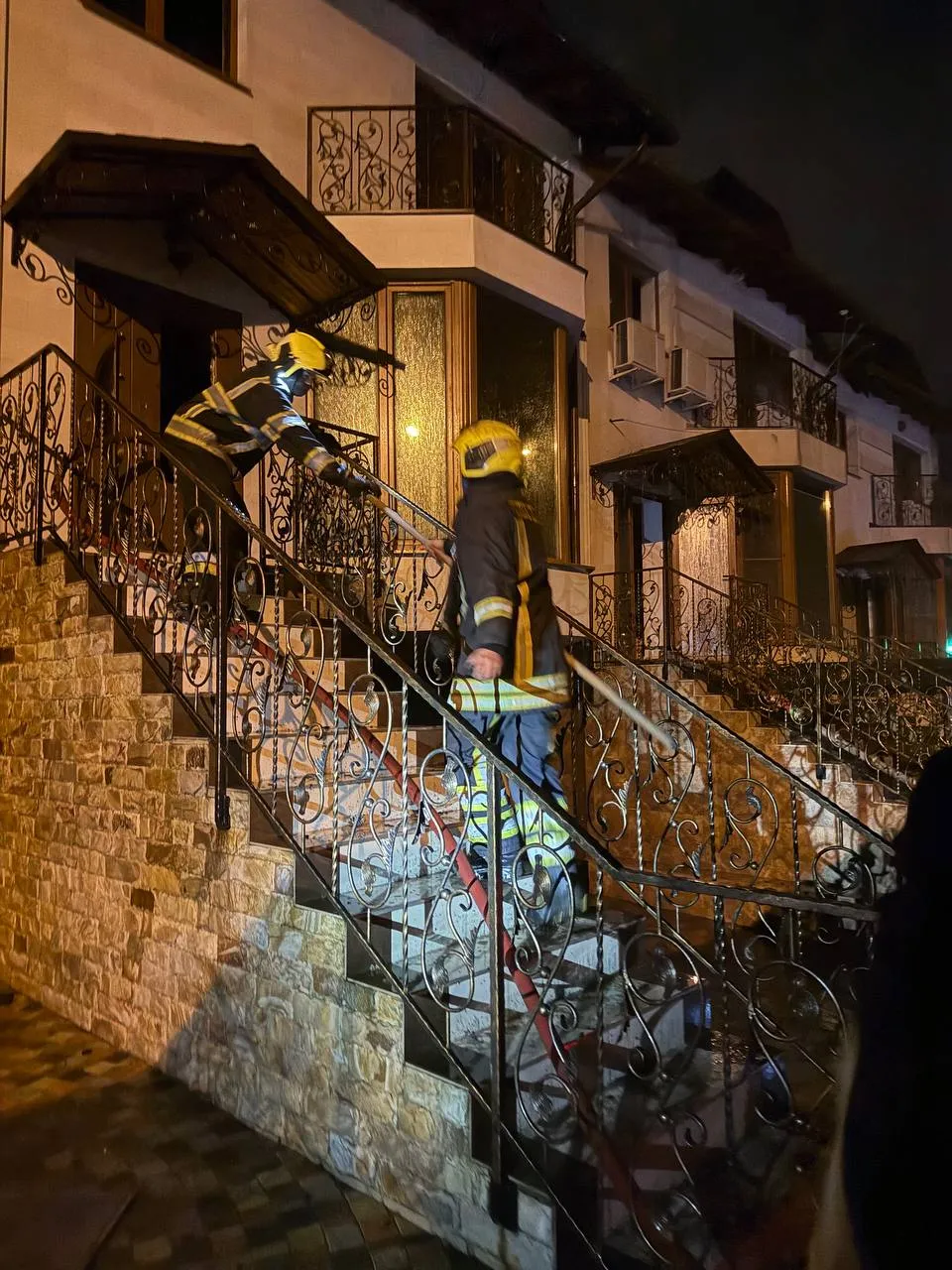 Incendiu într-un complex locativ din orașul Codru
