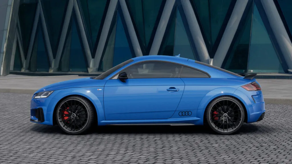 Популярный спорткар Audi получил финальную версию