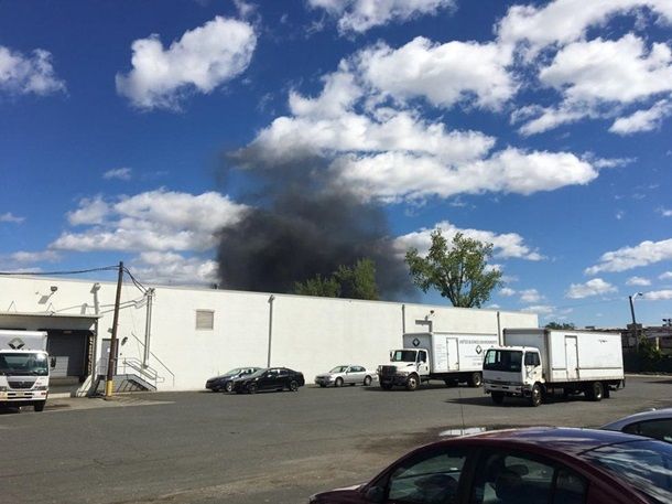 Un avion s-a prăbușit la aterizarea pe aeroportul din New Jersey