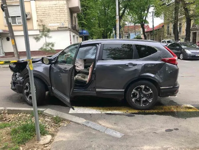 В Кишиневе произошло ДТП с участием четырех автомобилей: два человека пострадали