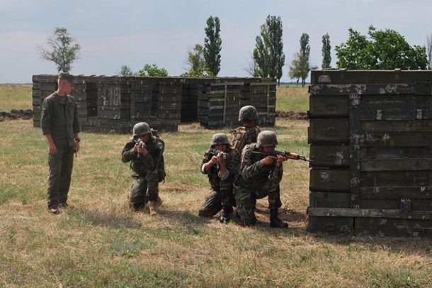 Нацгвардейцы Украины тренируют военных из Молдовы