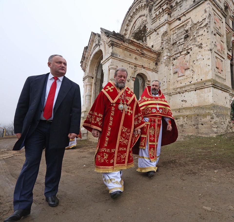 Igor Dodon alături de mitropolitul Vladimir, la Pohrebea