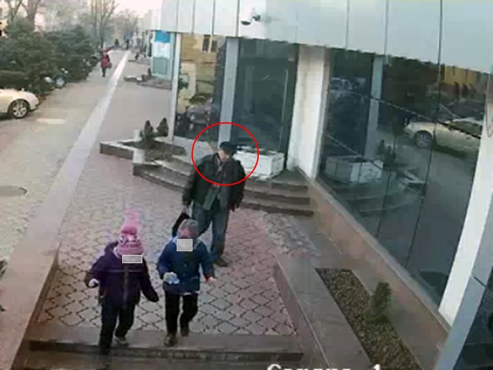 В Кишиневе мужчина зашел в офис и украл 4 мобильных телефона