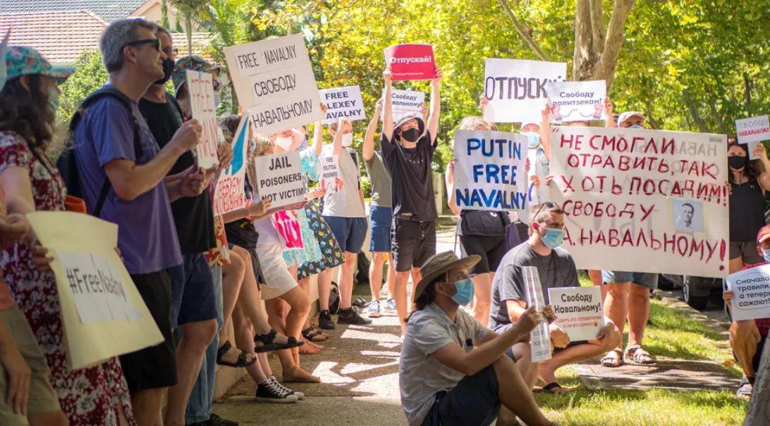 Митинги в поддержку Навального прошли во многих странах мира