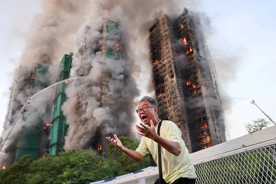 Numărul victimelor în incendiul dintr-un complex rezidențial din Hong Kong a depășit 150 de persoane