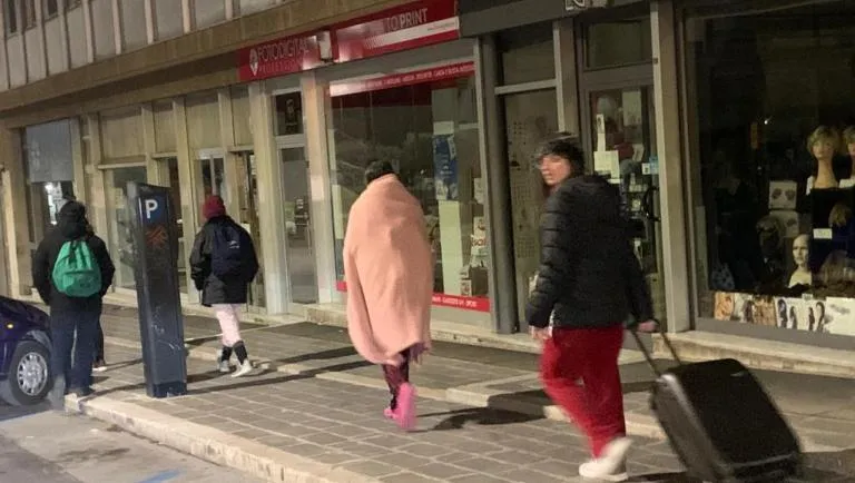На юге Италии произошло землетрясение магнитудой 4,6, люди в панике покидали дома