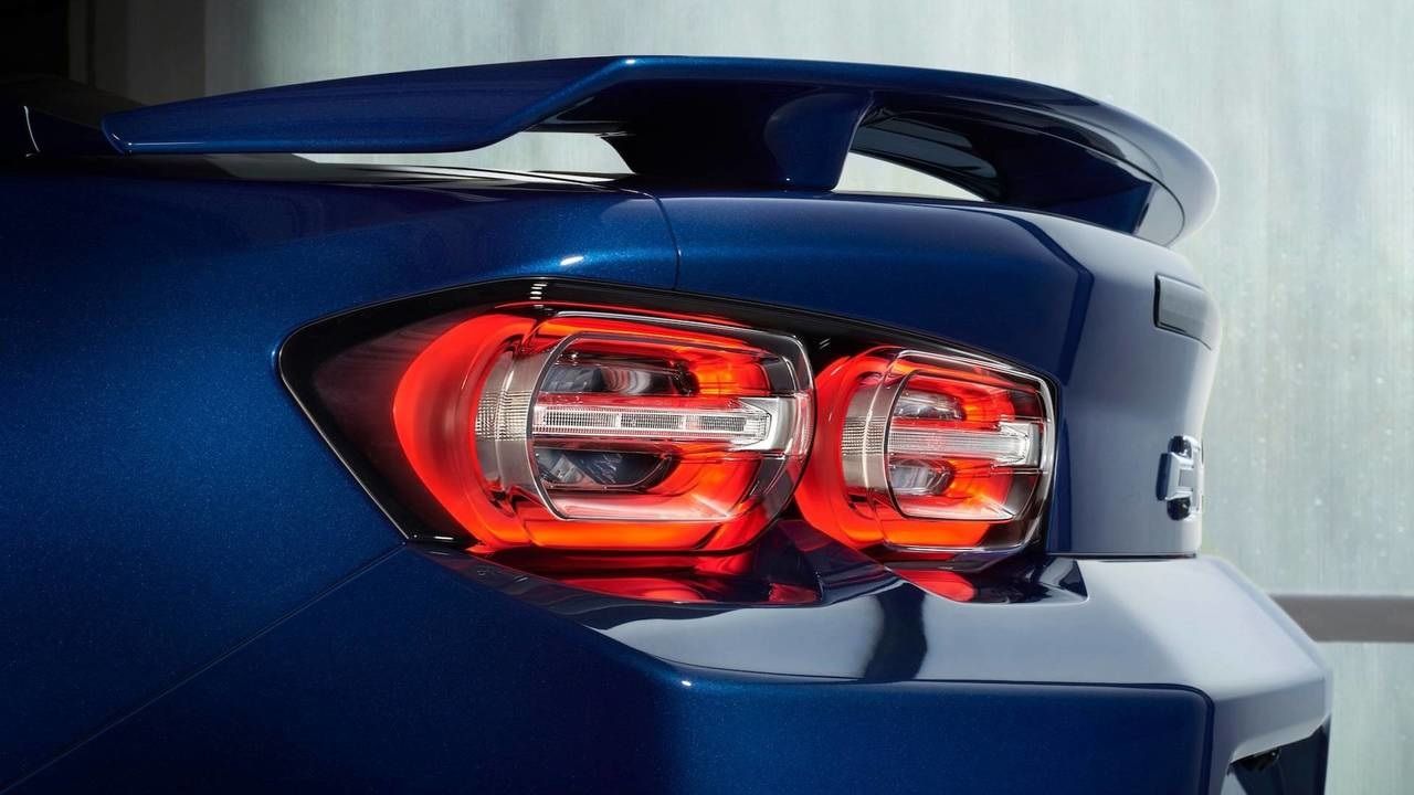 Легендарный спорткар Chevrolet Camaro пережил обновление