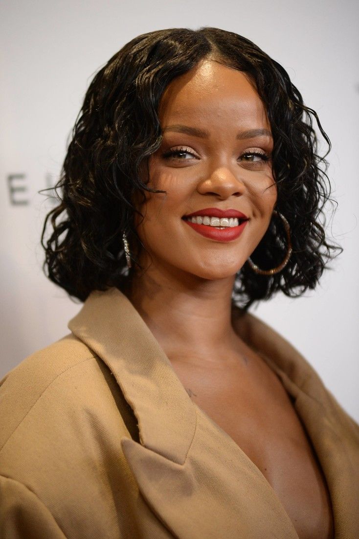 Rihanna are un nou iubit: Un saudit putred de bogat