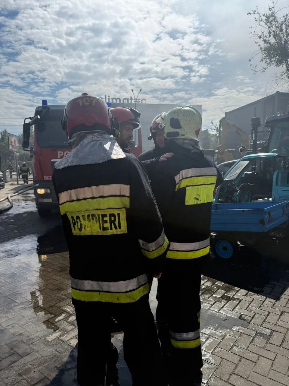 Крупный пожар в столице удалось локализовать
