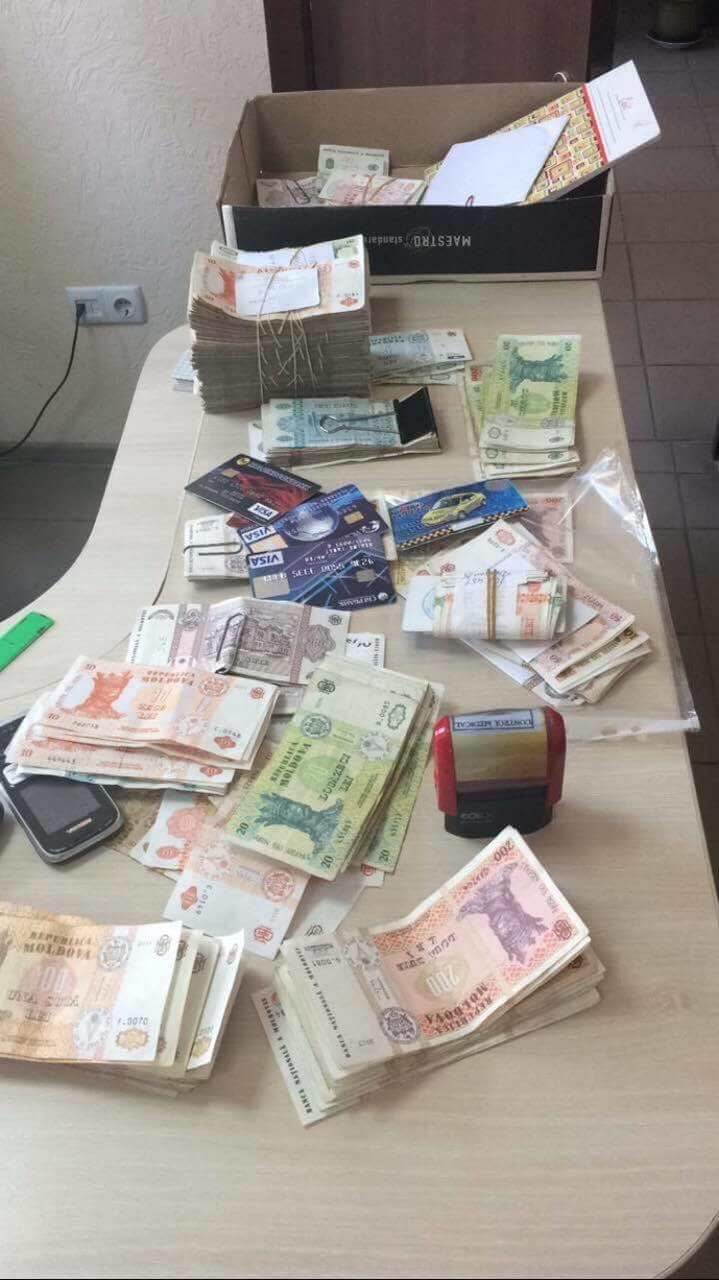 Evaziune de 15 milioane de lei: Rezultatele perchezițiilor. Ce riscă patronii firmelor de taxi