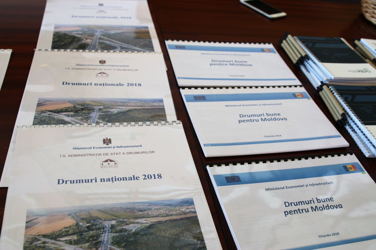 Drumuri bune pentru Moldova: Sectoarele de drum care vor fi reparate în 2018