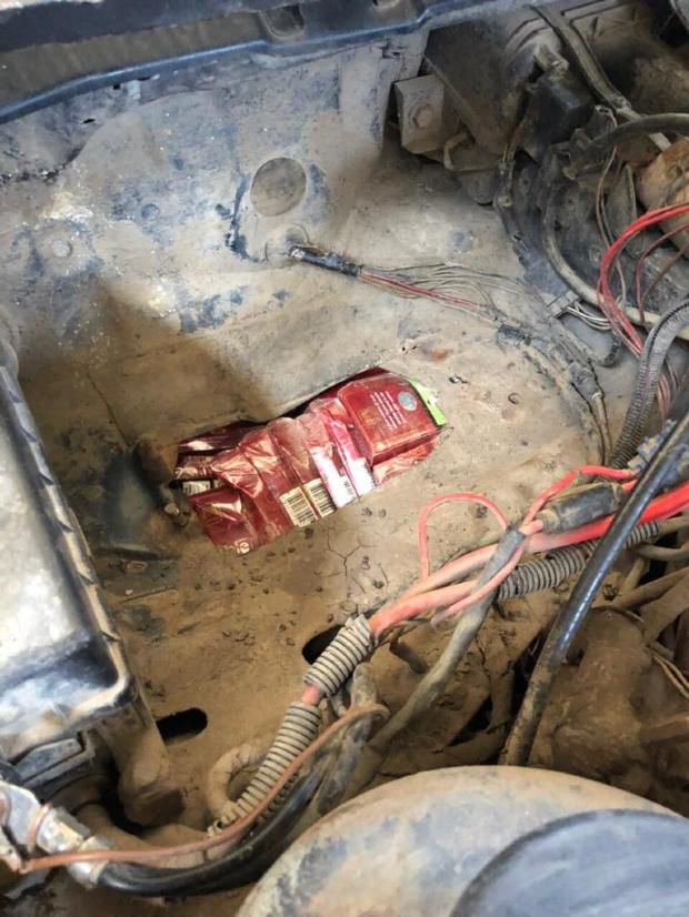 Таможенники за один день пресекли сразу три попытки контрабанды сигарет