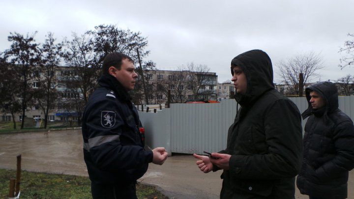 Administratorul unui şantier din sectorul Râşcani, amendat pentru noroi