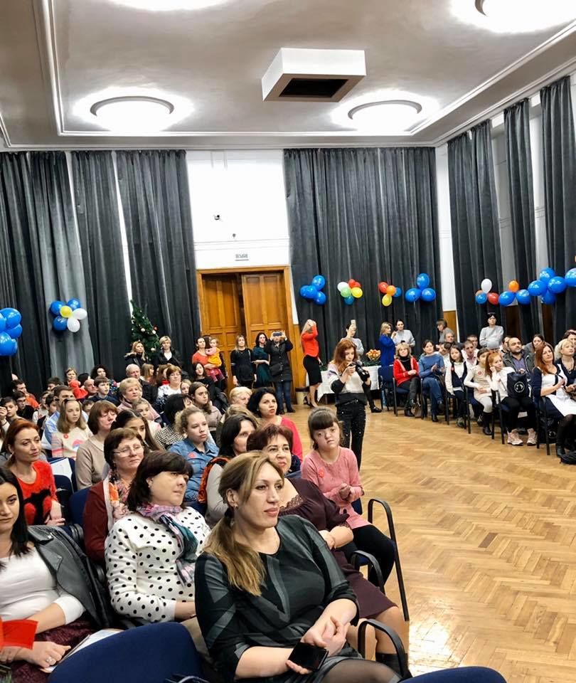 Дети с ограниченными возможностями представили рисунки на конкурс «И у меня есть мечта»