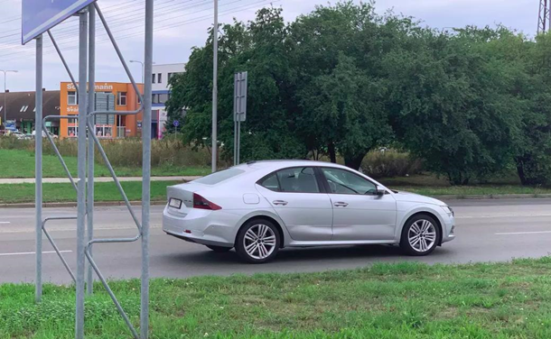 Новую Skoda Octavia сфотографировали до премьеры