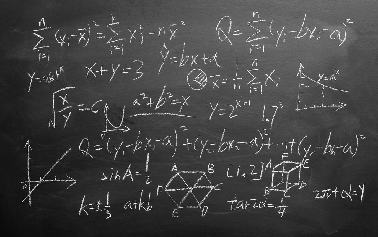 Problema de matematică care face furori pe internet. Cei mai mulţi nu îi dau de cap