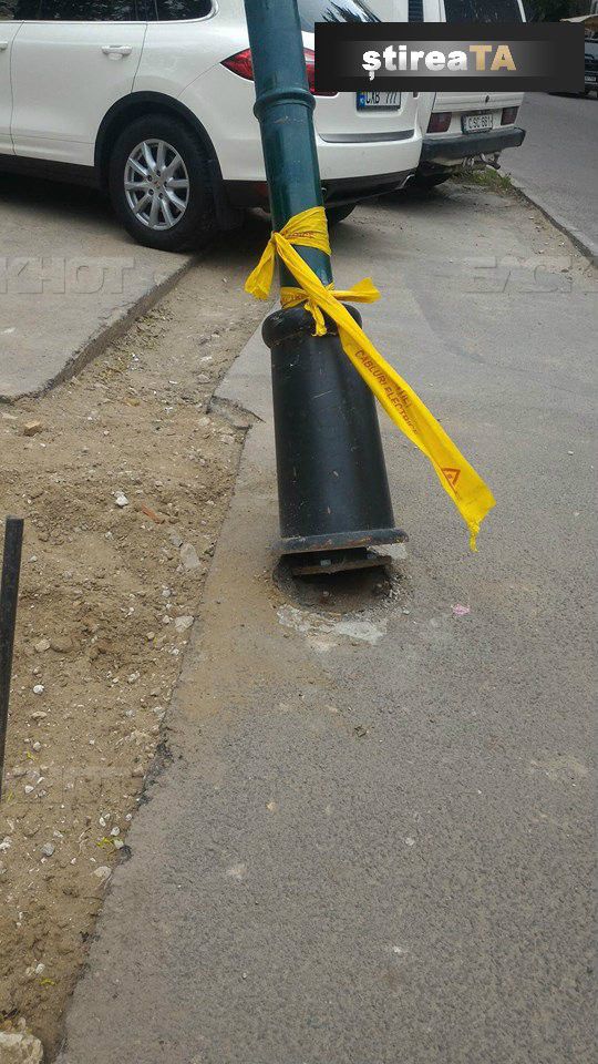 В центре Кишинева неизвестные повалили указатель улиц