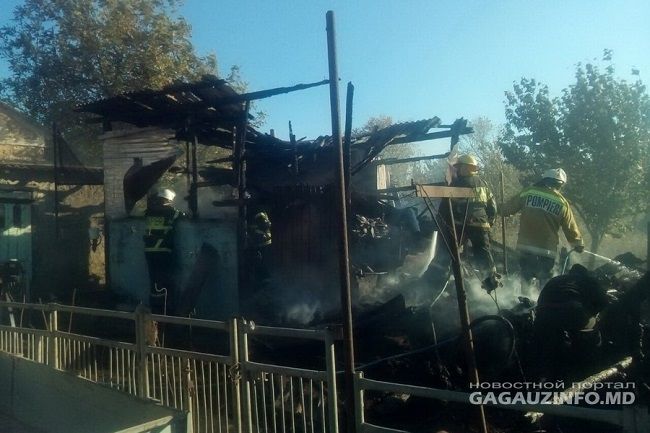 В Гагаузии из-за разведённого во дворе костра едва не сгорел весь дом