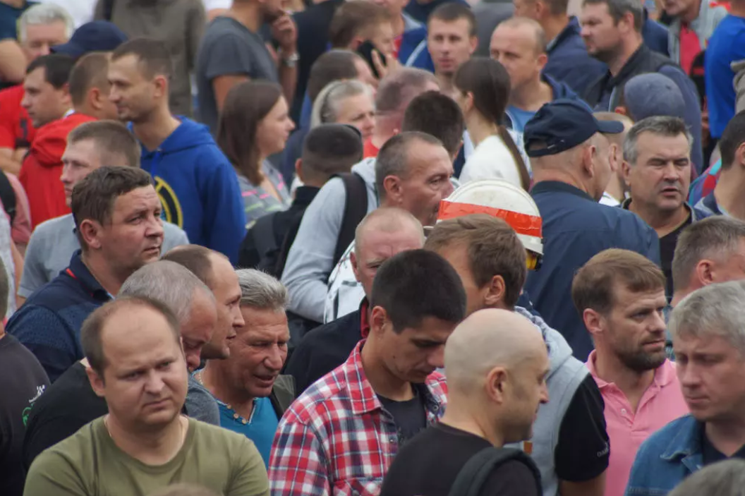 В Беларуси бастует флагман экономики: На нас смотрит вся страна, но и давят нас очень жестоко