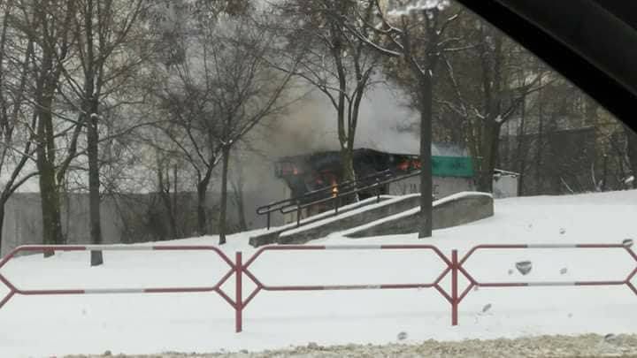Incendiu în sectorul Ciocana: O femeie a dat foc unei gherete