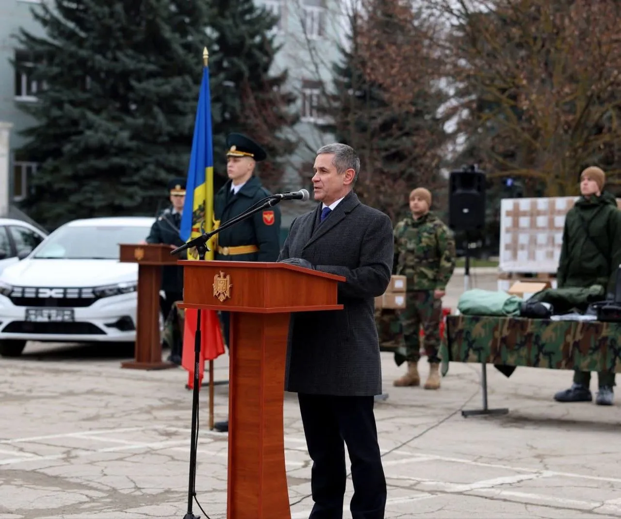 НАТО передало Молдове партию военной помощи