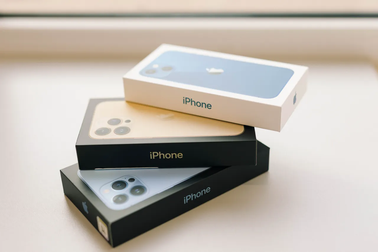 ISpace: 5 ситуаций, в которые вы можете влипнуть при покупке «серого» iPhone