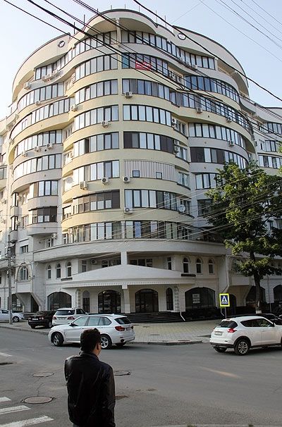 Ziarul de Gardă: Procesul, casele şi firmele deputatului Nae-Simion Pleşca