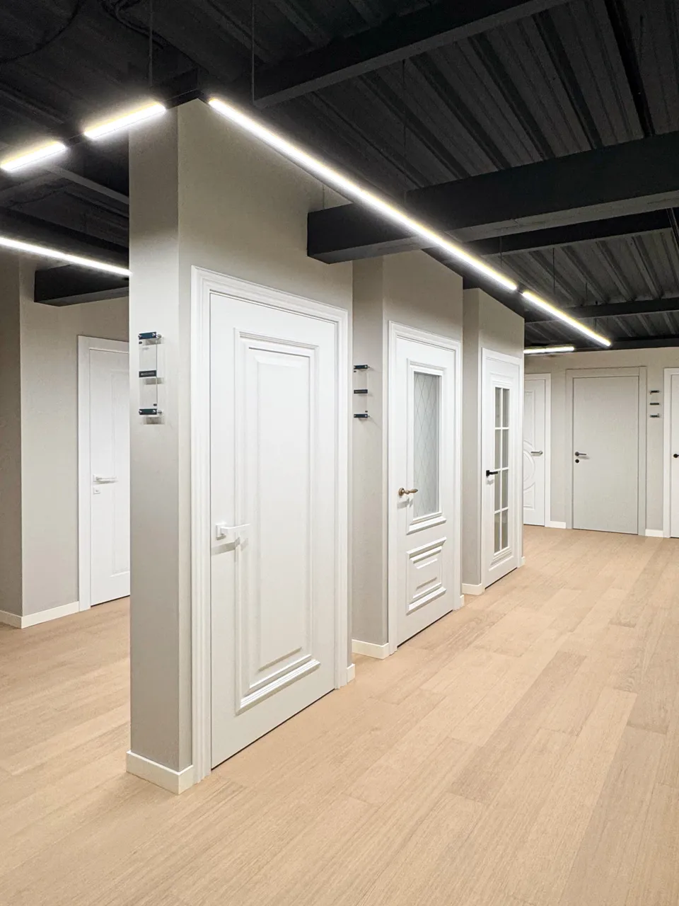 Deco Porta — новый шоурум с доступными ценами на двери, паркет, ламинат, SPC — всё в одном месте