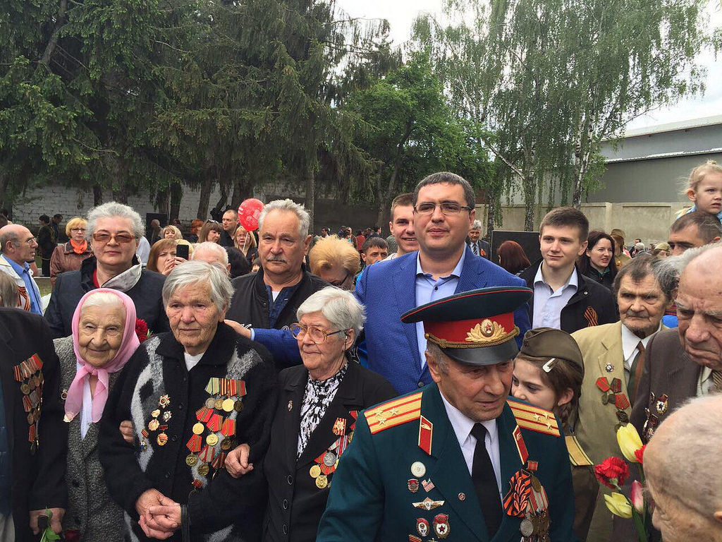 Усатый: “Вечная слава и низкий поклон Вам, защитникам нашей Родины!”